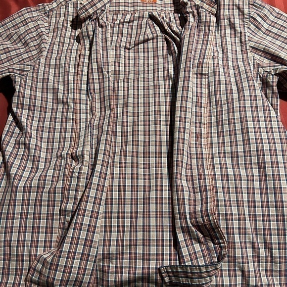 Long sleeve button down IZOD shirt - Picture 3 of 8
